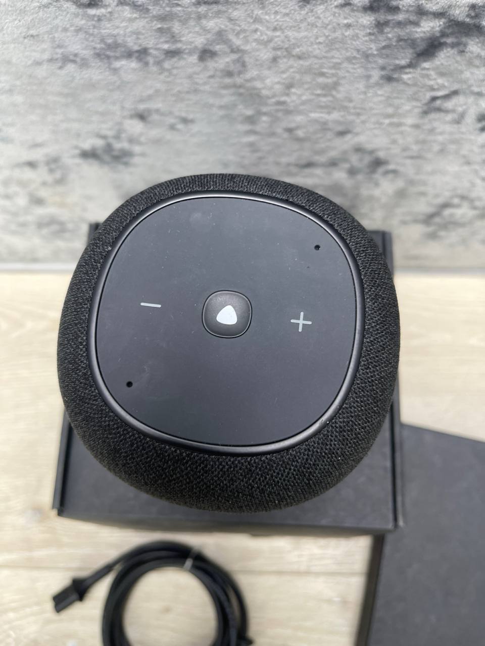 Умная колонка JBL Link Music Yandex Black