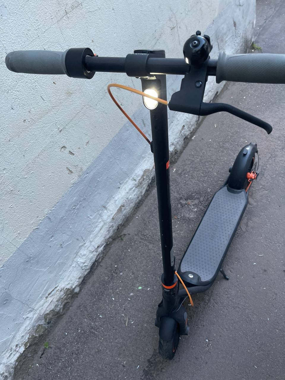 Электросамокат Ninebot KickScooter F40 на запчасти